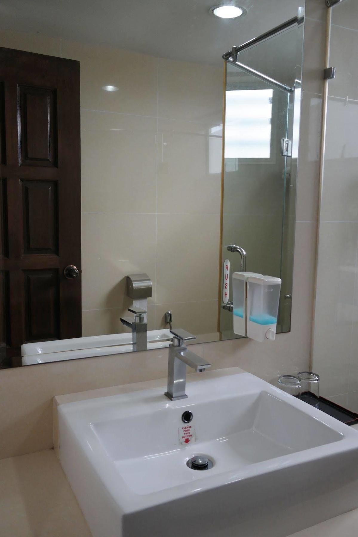 Family Hotel Klang Kültér fotó